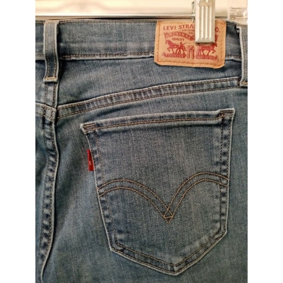 Levi's Capri Jeans Size 27 Cuffed Levis Stretch Capris Inseam 21.5" Red Tab - Picture 5 of 12